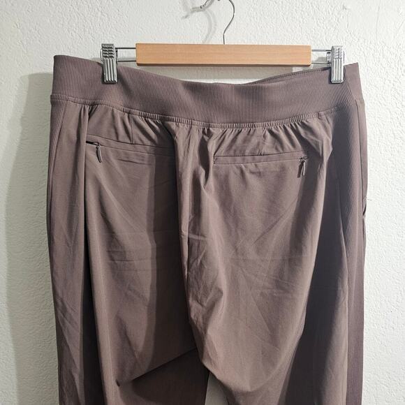 ATHLETA Mid-rise Brooklyn Ankle Pant Size Brown 10 - Picture 4 of 9